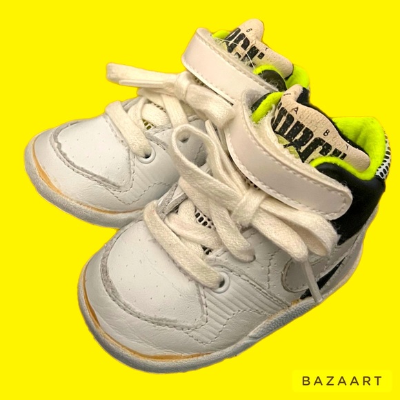 NIKE Vintage 1990 Force baby shoes size 2 - Picture 1 of 9